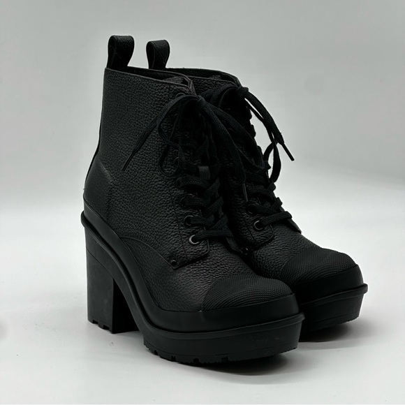 Hunter Original Lace Up Boots. Size 6 - Picture 5 of 9